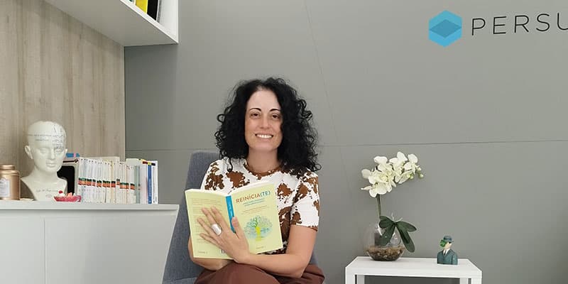 "Conoce tu personalidad": la aportación de Esther Blanco en el libro "Reiníciate"